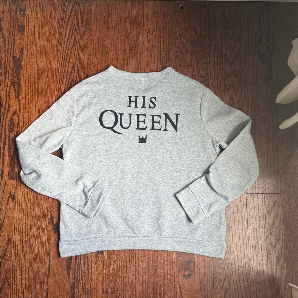 Women's Gray 'His Queen' Sweatshirt